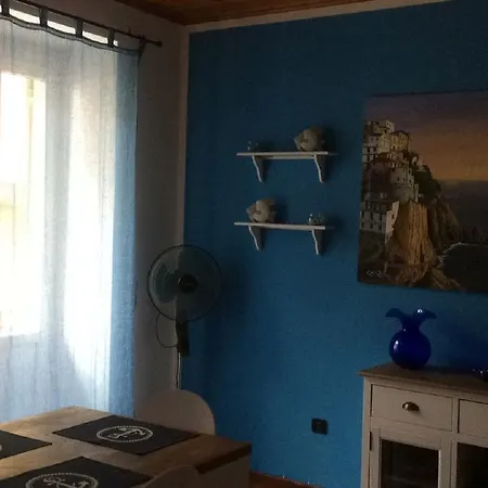 Casa La Marina Daire Manarola